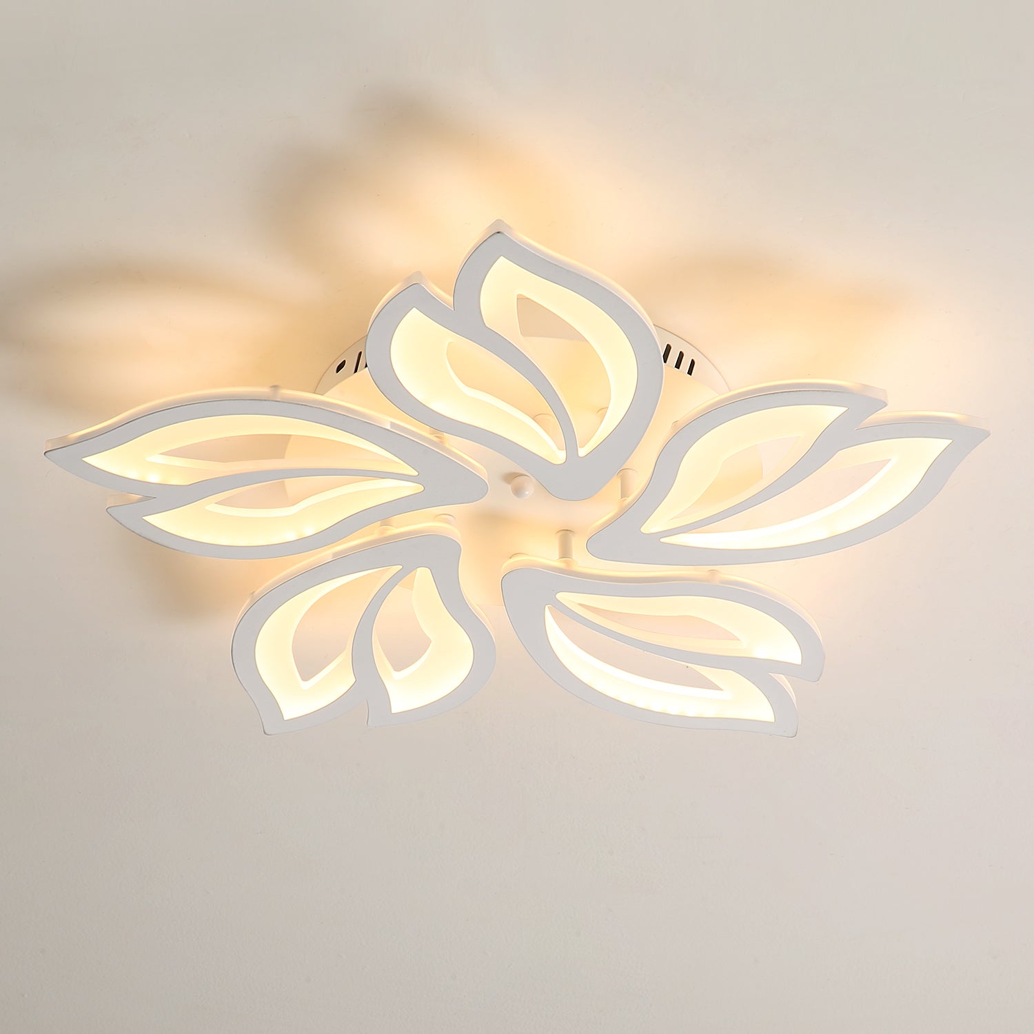 Plafonnier LED 65W, Creative Fleur de Forme Lampe de Plafond Moderne