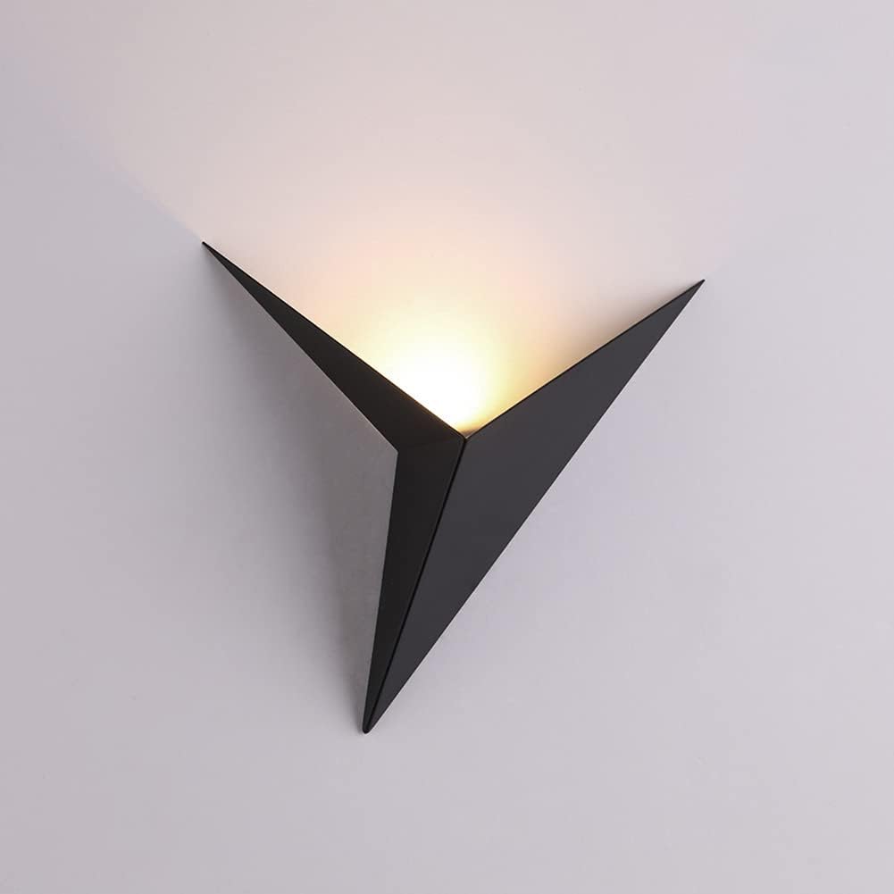 Applique Murale LED Moderne 3W Forme de Triangle Lampe murale Blanc Froid 6000K Pour Chambre, Restaurant, Couloir, Café, Bar Noir