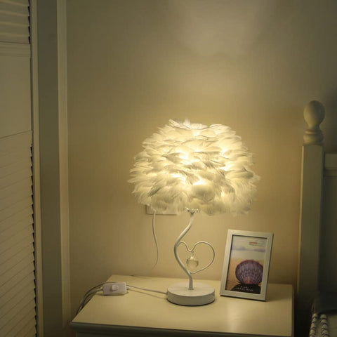 Lampa biurkowa LED z piórkiem z pilotem, nowoczesna prosta dekoracyjna lampa stołowa, kreatywna lampka nocna, lampka nocna, odpowiednia do biurka do nauki w pokoju dziecięcym
