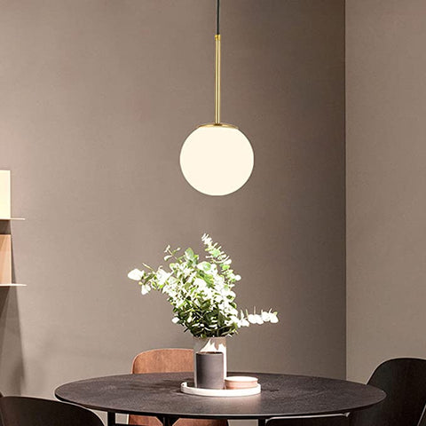 Żyrandol LED do sypialni Nordic pojedyncza głowica osobowość szklana kula lampa sufitowa postmodernistyczna prosta kreatywna lampa wisząca dekoracja jadalni w domu oświetlenie wewnętrzne (żarówka nie jest dołączona)