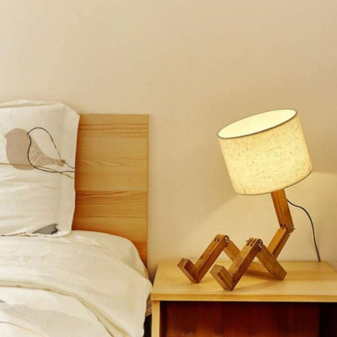 Kreatywna lampa stołowa LED z litego drewna Robot lampki nocne do sypialni gabinet do nauki europejski styl lampa do sypialni Hotel mała lampa stołowa W22cm * H44