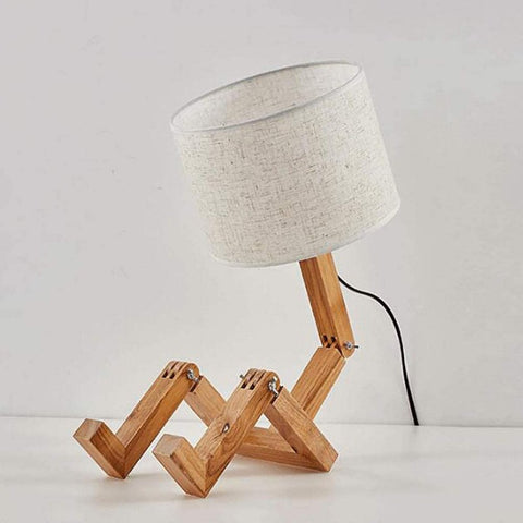 Kreatywna lampa stołowa LED z litego drewna Robot lampki nocne do sypialni gabinet do nauki europejski styl lampa do sypialni Hotel mała lampa stołowa W22cm * H44